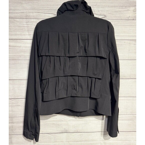 Diane Von Furstenberg Size 12 Black Cupcake Bomber Full Zip Ruffle Crop Jacket - Picture 3 of 9